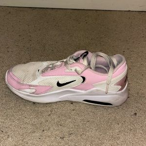 Nike airmax shoes pink and white
